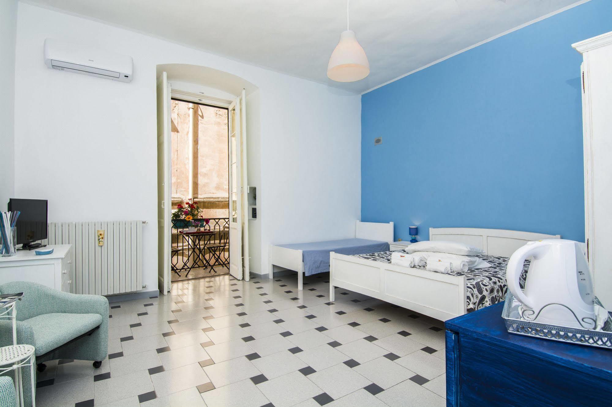 Terra Del Sole Bed & Breakfast Trani Room photo